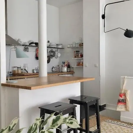 40m2 Batignolles/montmartre 17 *